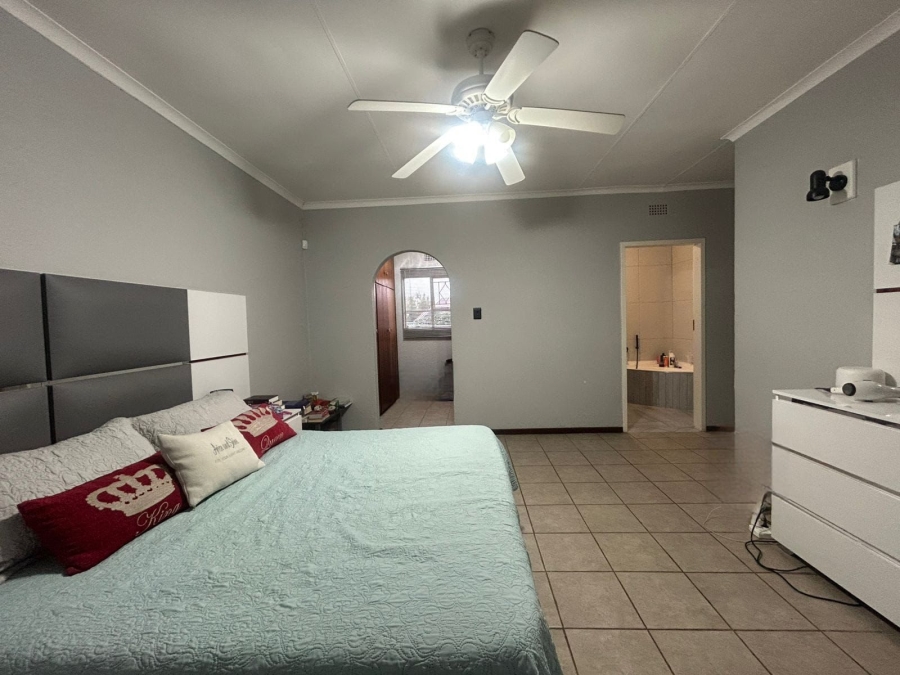 3 Bedroom Property for Sale in Kenmare Gauteng