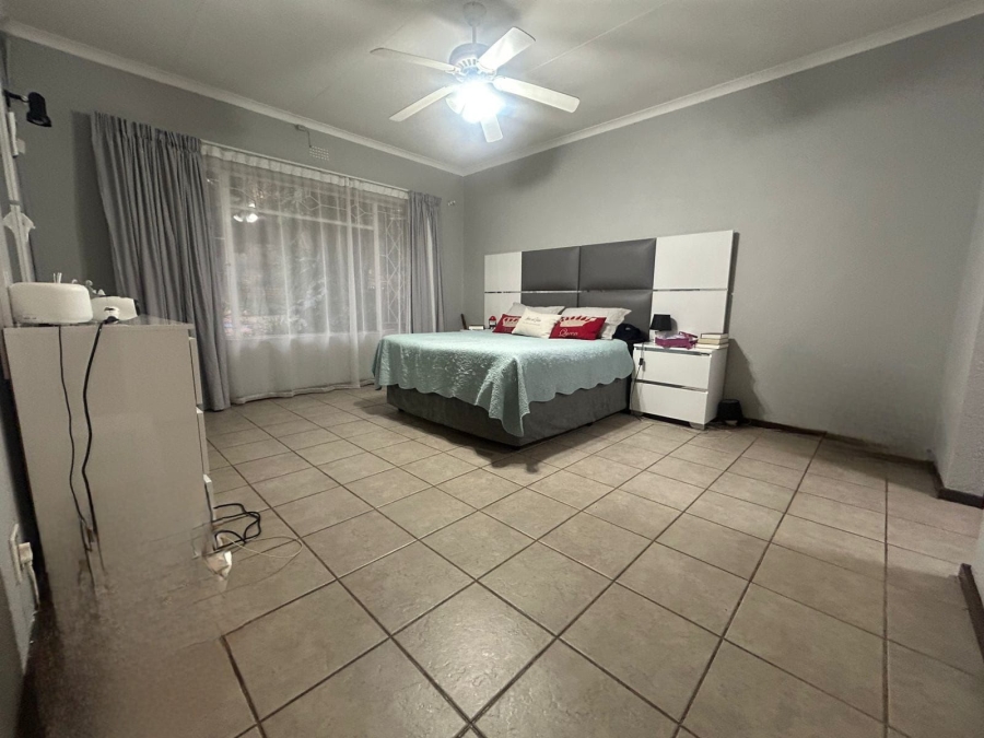 3 Bedroom Property for Sale in Kenmare Gauteng
