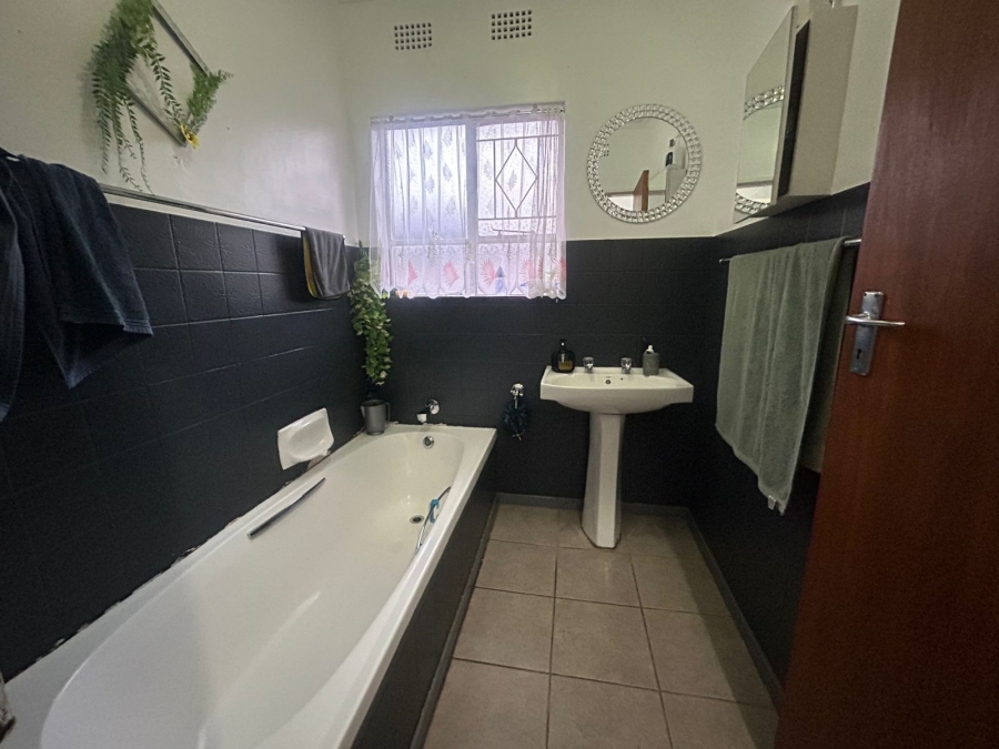 3 Bedroom Property for Sale in Kenmare Gauteng