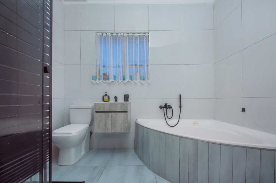 4 Bedroom Property for Sale in Kenmare Gauteng