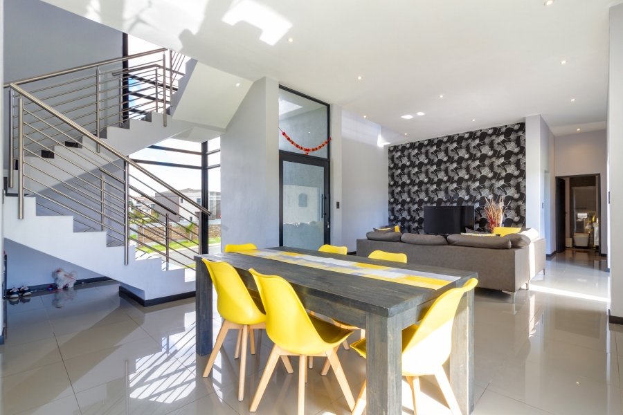 5 Bedroom Property for Sale in Blue Valley Golf Estate Gauteng