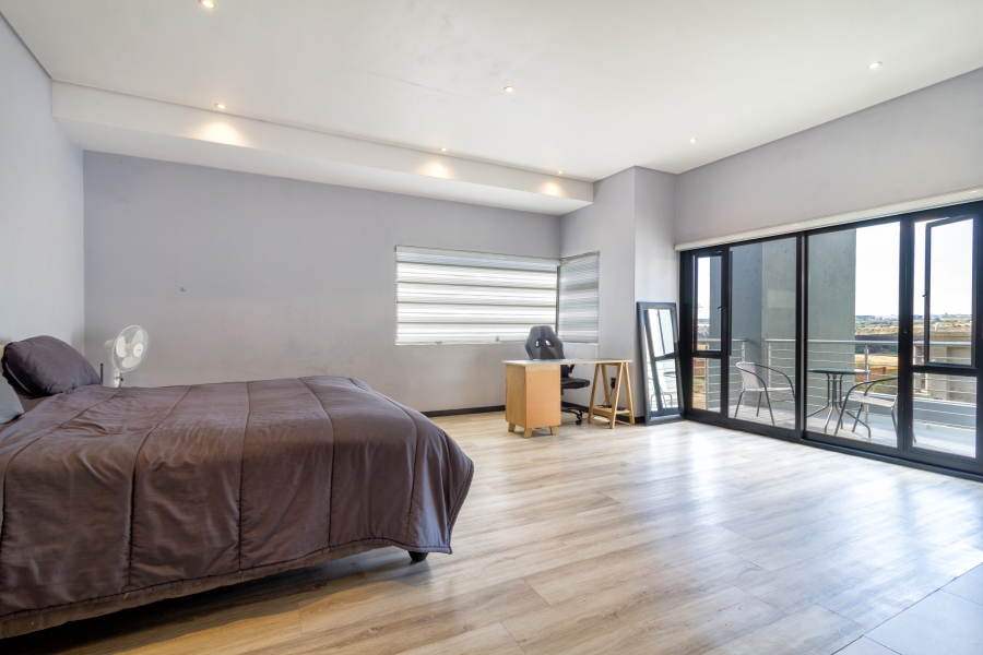 5 Bedroom Property for Sale in Blue Valley Golf Estate Gauteng