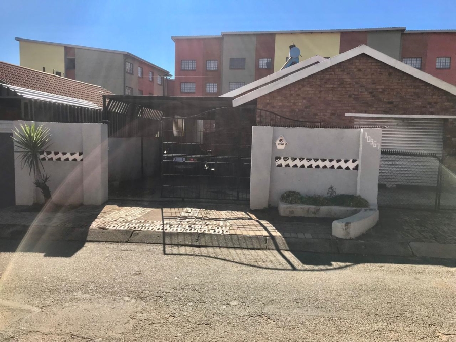2 Bedroom Property for Sale in Dobsonville Ext 2 Gauteng