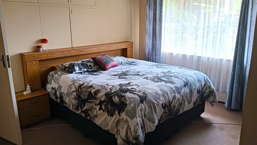 4 Bedroom Property for Sale in Van Riebeeck Park Gauteng
