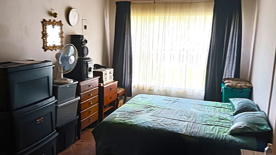4 Bedroom Property for Sale in Van Riebeeck Park Gauteng