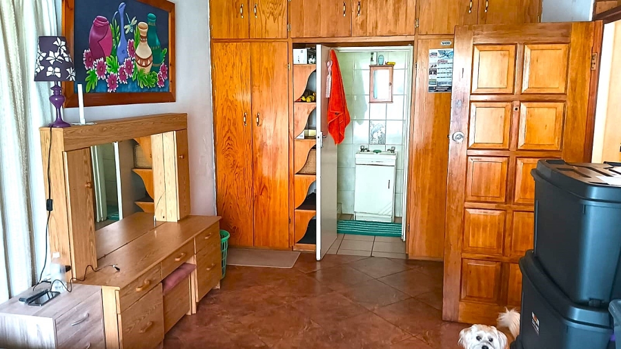 4 Bedroom Property for Sale in Van Riebeeck Park Gauteng