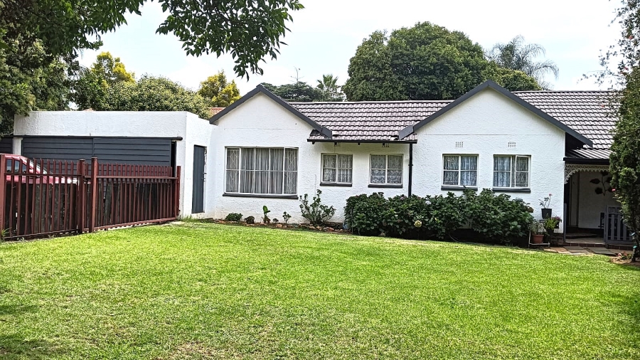 4 Bedroom Property for Sale in Van Riebeeck Park Gauteng