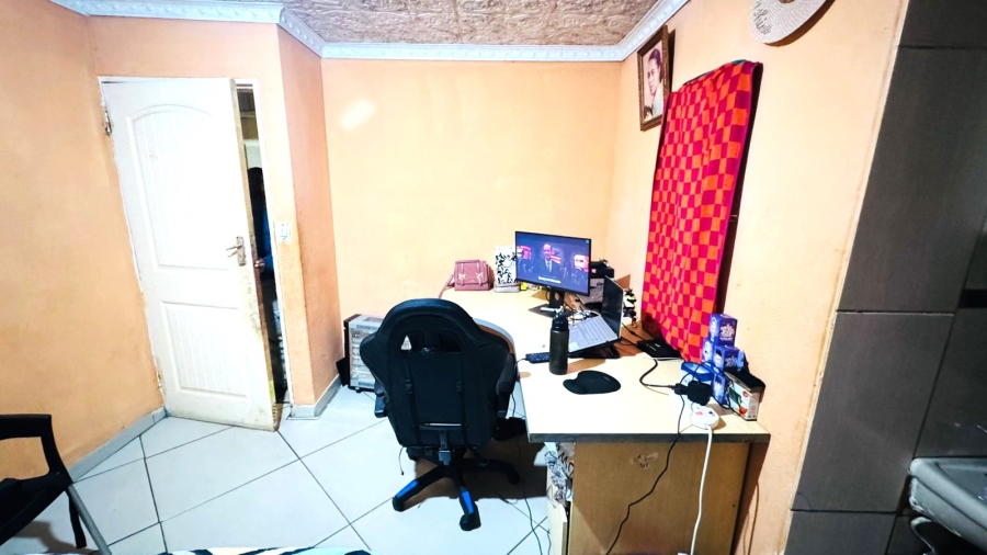 5 Bedroom Property for Sale in Tsakane Ext 11 Gauteng