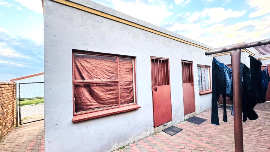 5 Bedroom Property for Sale in Tsakane Ext 11 Gauteng