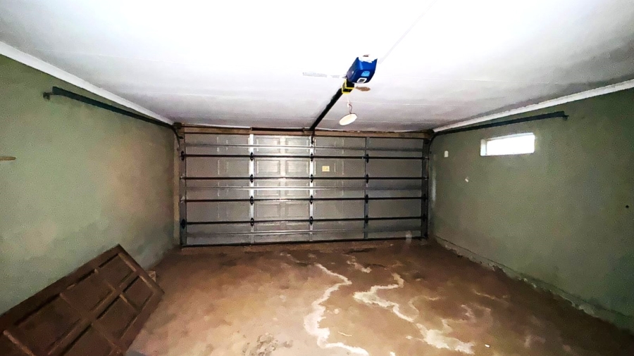 5 Bedroom Property for Sale in Tsakane Ext 11 Gauteng
