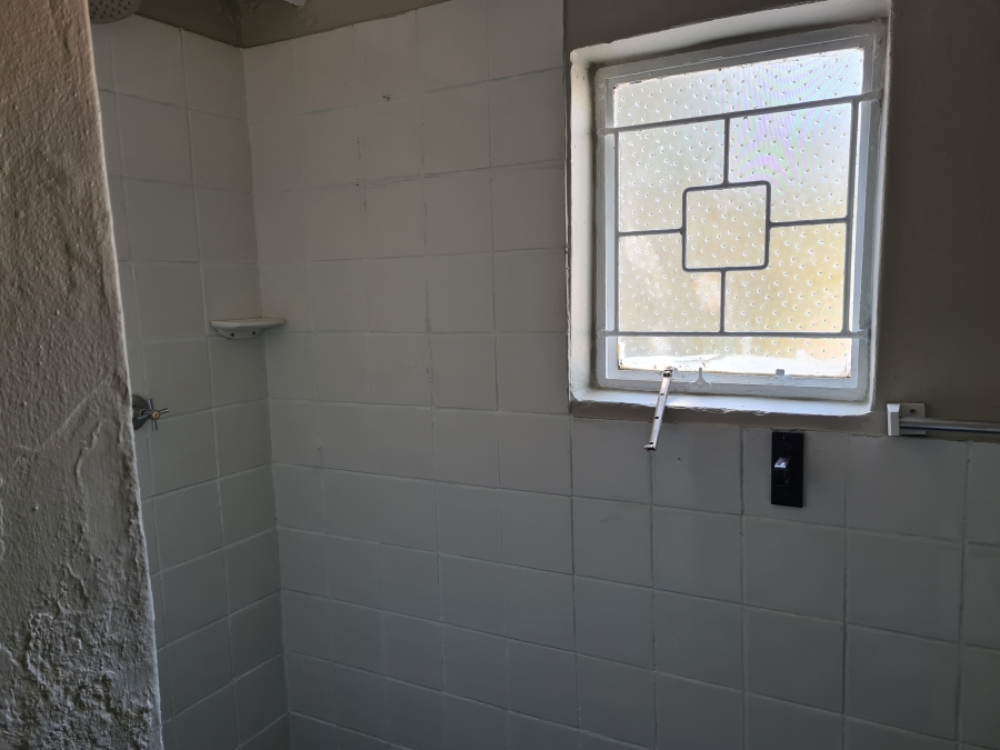 To Let 1 Bedroom Property for Rent in Discovery Gauteng