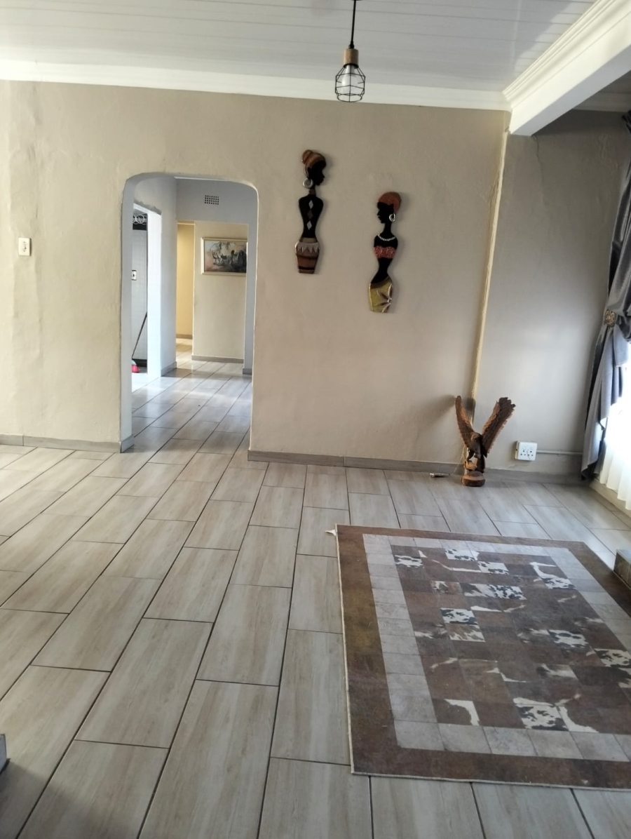 3 Bedroom Property for Sale in Mohlakeng Gauteng