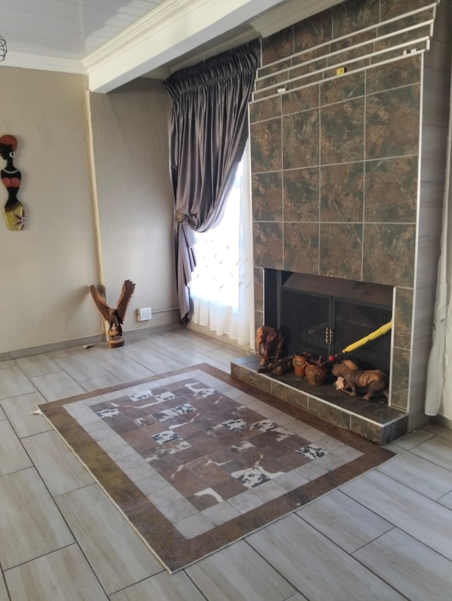 3 Bedroom Property for Sale in Mohlakeng Gauteng