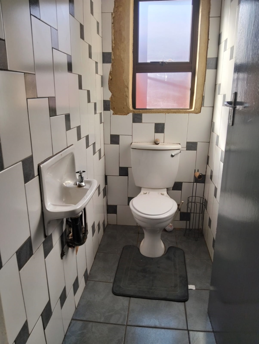 3 Bedroom Property for Sale in Mohlakeng Gauteng