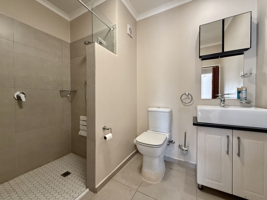 1 Bedroom Property for Sale in The Retreat Gauteng