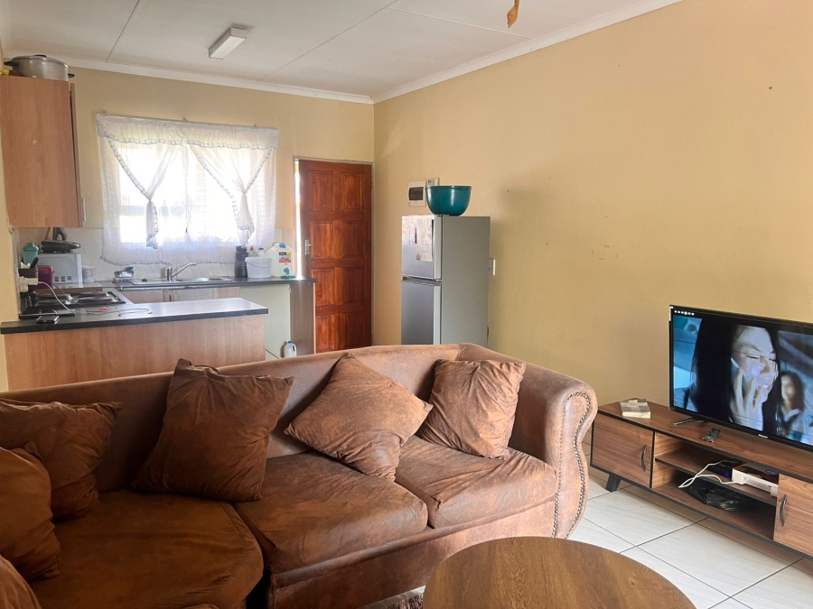 2 Bedroom Property for Sale in Groblerpark Gauteng