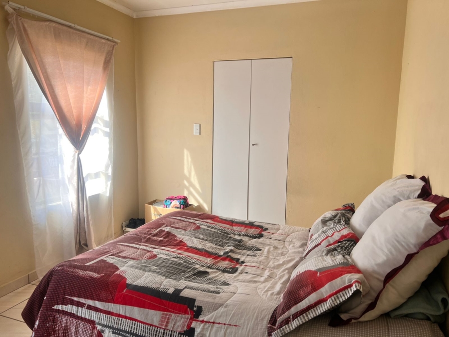 2 Bedroom Property for Sale in Groblerpark Gauteng