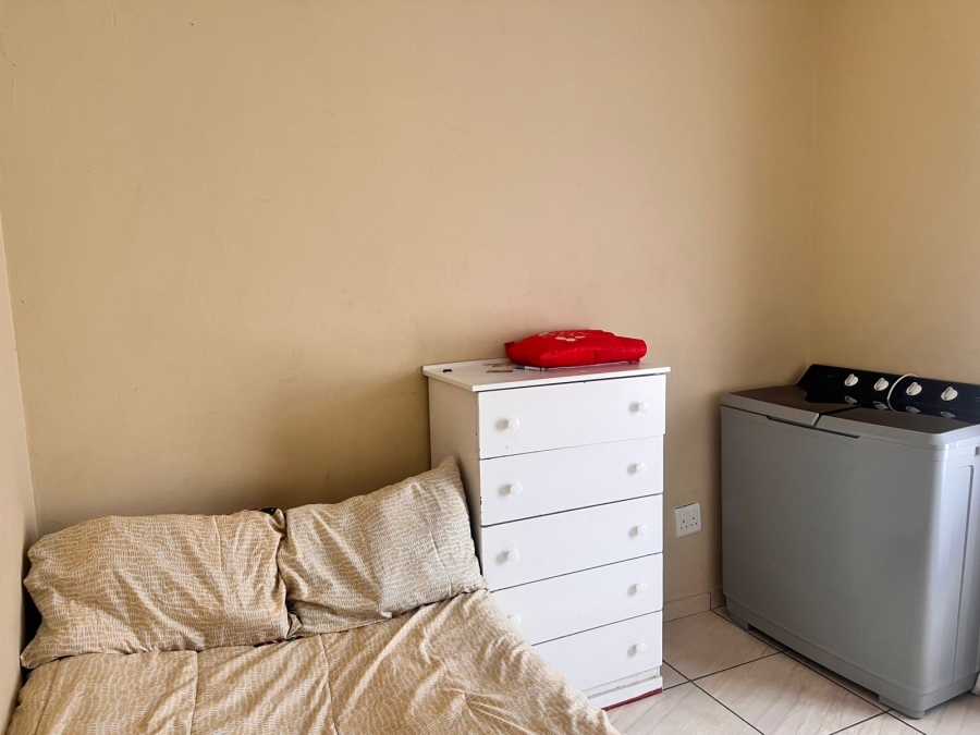 2 Bedroom Property for Sale in Groblerpark Gauteng