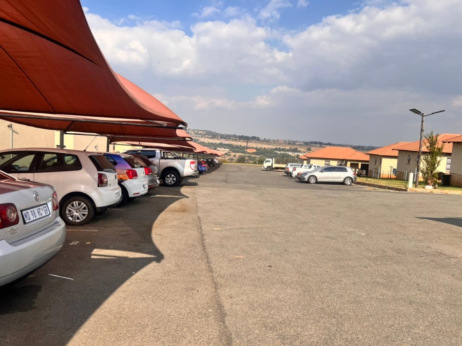 2 Bedroom Property for Sale in Groblerpark Gauteng
