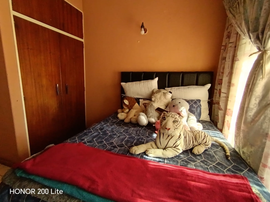 5 Bedroom Property for Sale in Olifantsfontein Gauteng