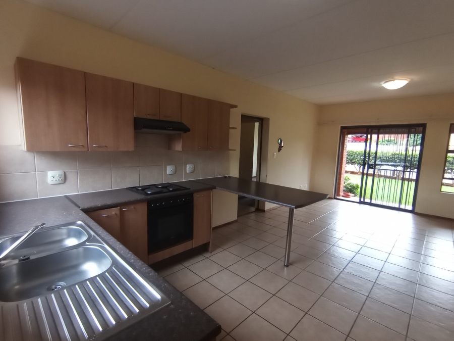 To Let 2 Bedroom Property for Rent in Sugar Bush Estate Gauteng