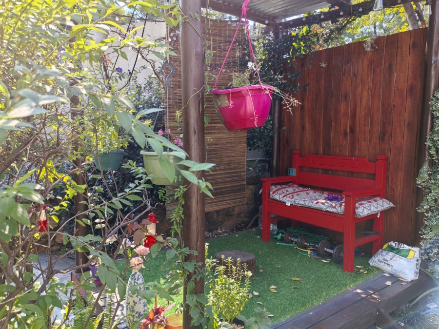 2 Bedroom Property for Sale in Douglasdale Gauteng