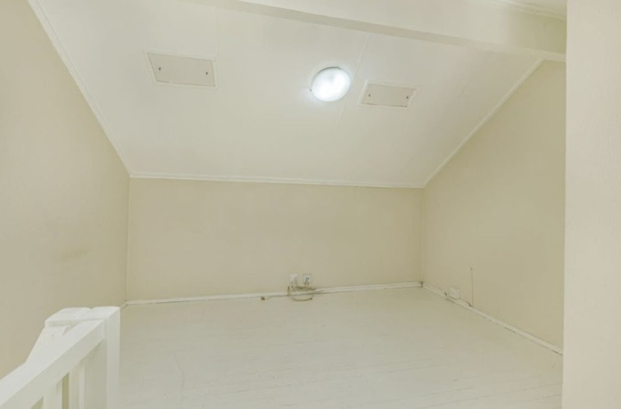 2 Bedroom Property for Sale in Douglasdale Gauteng