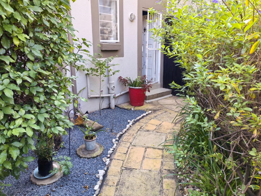 2 Bedroom Property for Sale in Douglasdale Gauteng