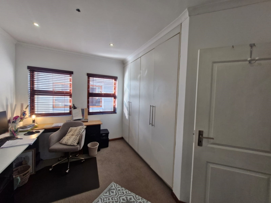 3 Bedroom Property for Sale in Beyers Park Gauteng