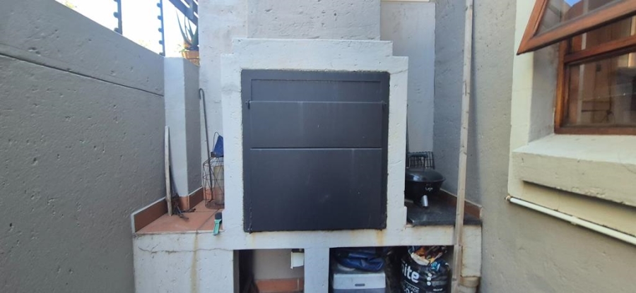3 Bedroom Property for Sale in Beyers Park Gauteng
