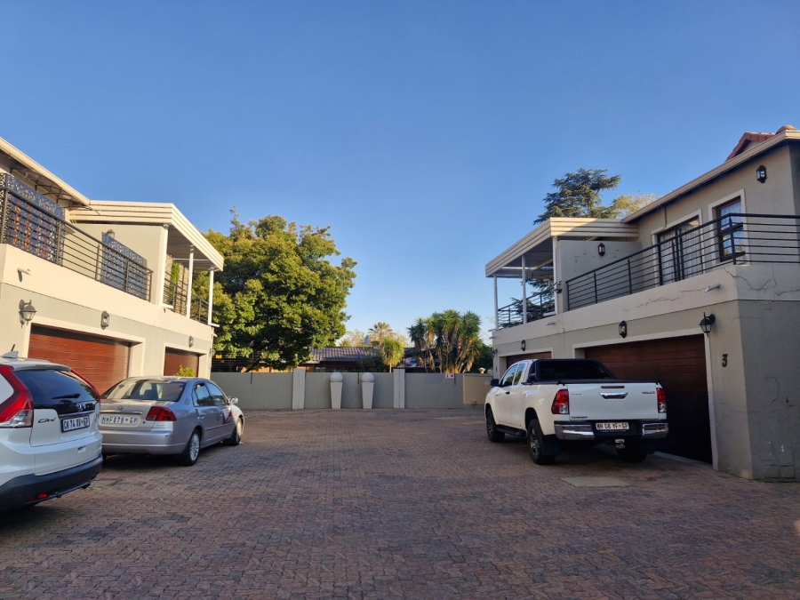 3 Bedroom Property for Sale in Beyers Park Gauteng