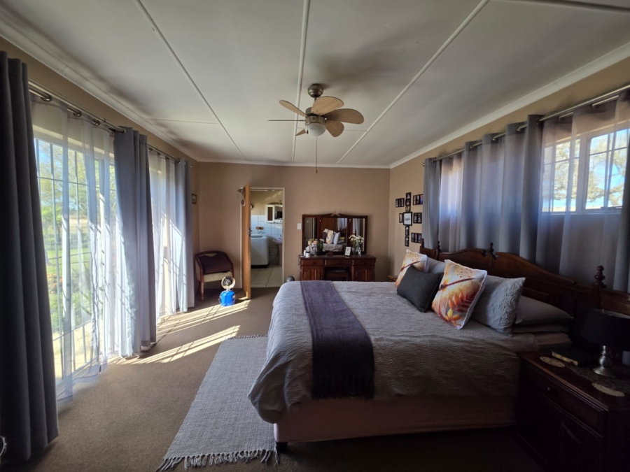 5 Bedroom Property for Sale in Devon Gauteng