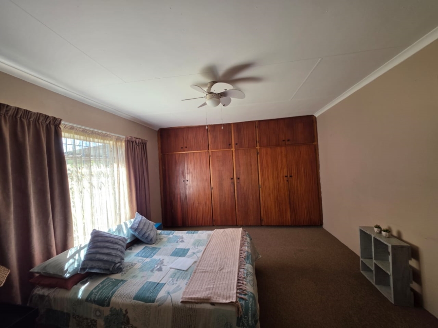 5 Bedroom Property for Sale in Devon Gauteng