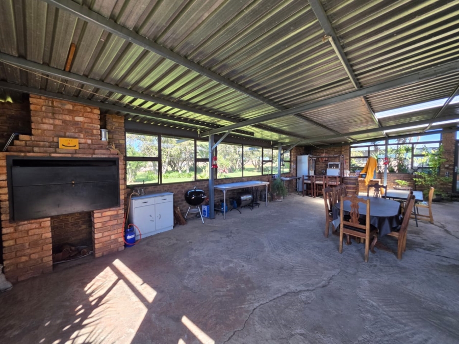5 Bedroom Property for Sale in Devon Gauteng