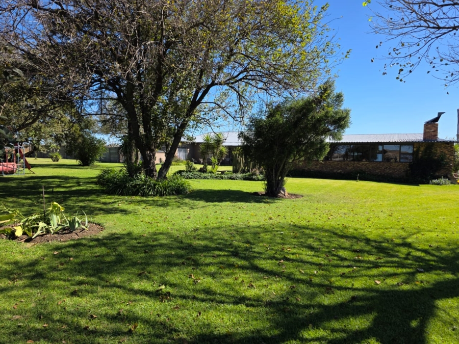 5 Bedroom Property for Sale in Devon Gauteng