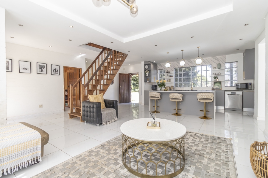 5 Bedroom Property for Sale in Bryanston Gauteng