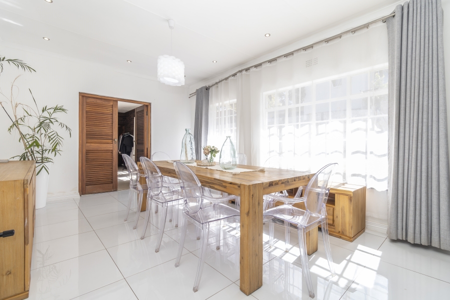 5 Bedroom Property for Sale in Bryanston Gauteng