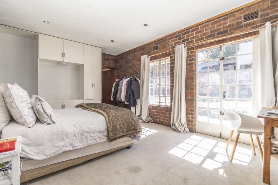 5 Bedroom Property for Sale in Bryanston Gauteng