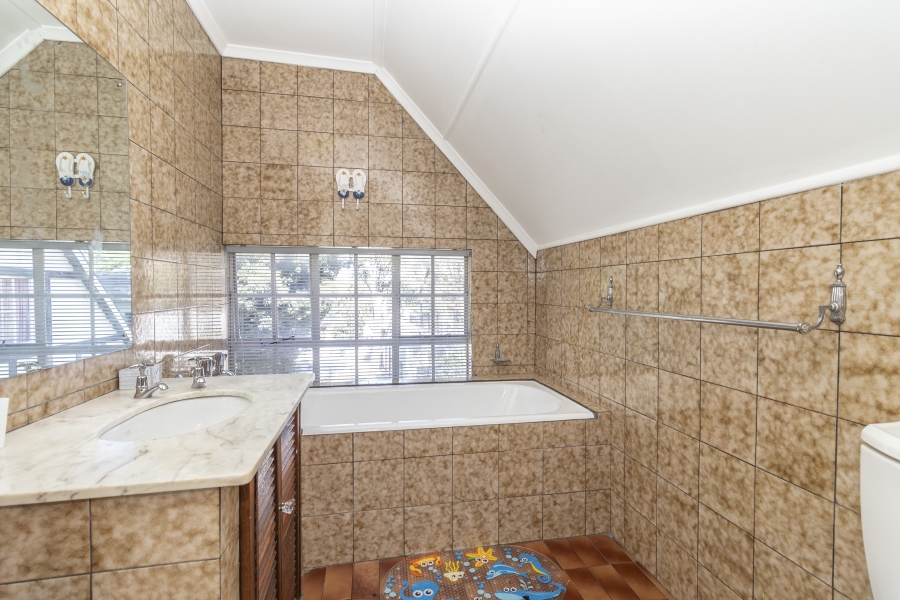 5 Bedroom Property for Sale in Bryanston Gauteng