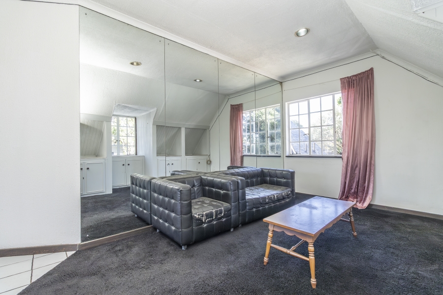 5 Bedroom Property for Sale in Bryanston Gauteng