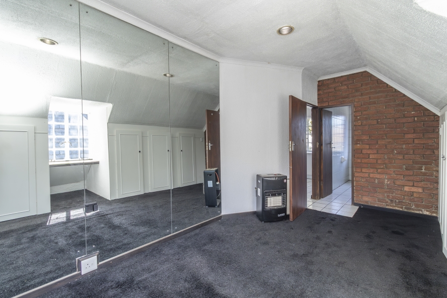 5 Bedroom Property for Sale in Bryanston Gauteng