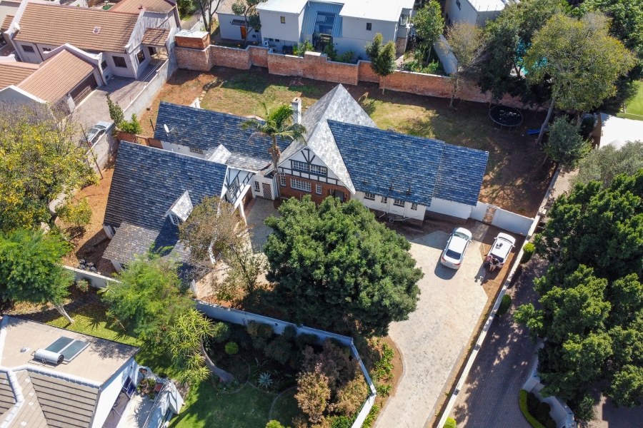 5 Bedroom Property for Sale in Bryanston Gauteng