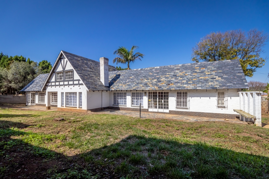 5 Bedroom Property for Sale in Bryanston Gauteng