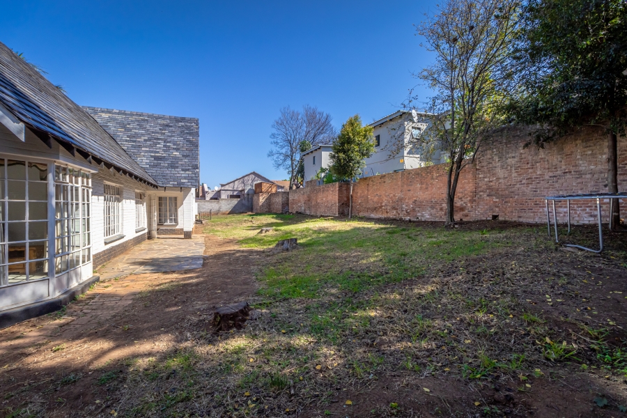 5 Bedroom Property for Sale in Bryanston Gauteng