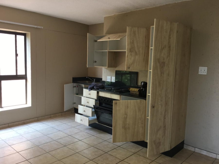 1 Bedroom Property for Sale in Hillcrest Gauteng