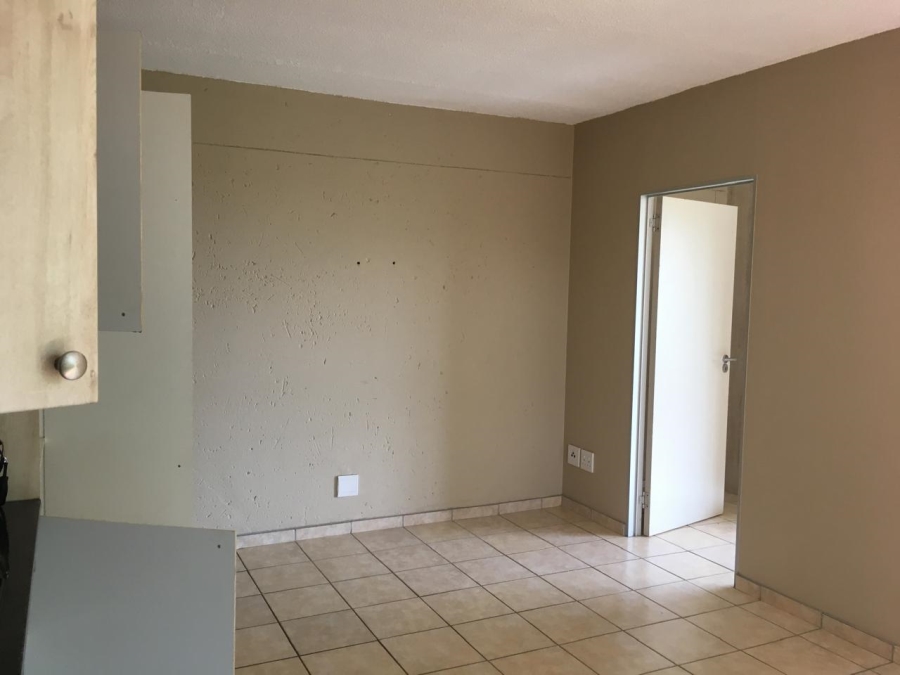 1 Bedroom Property for Sale in Hillcrest Gauteng
