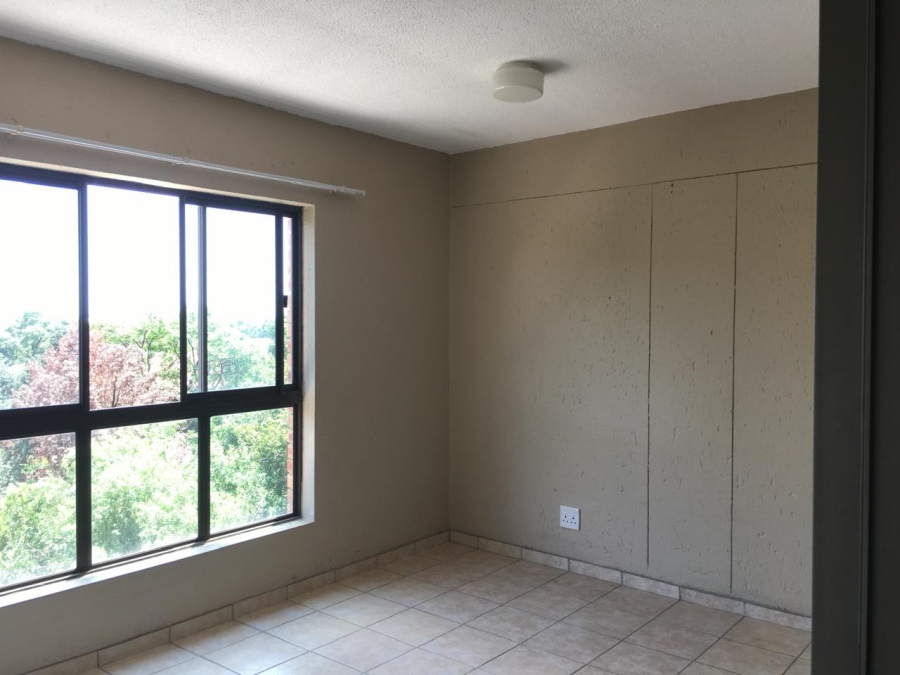 1 Bedroom Property for Sale in Hillcrest Gauteng