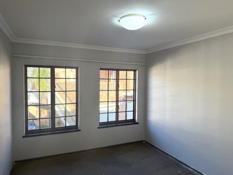 1 Bedroom Property for Sale in Equestria Gauteng