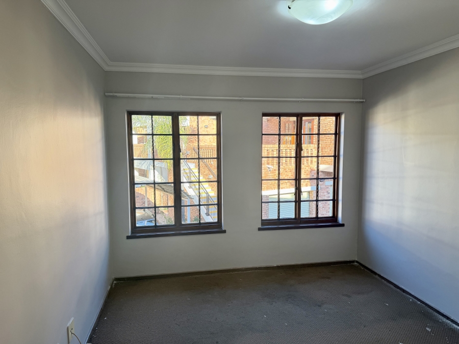 1 Bedroom Property for Sale in Equestria Gauteng
