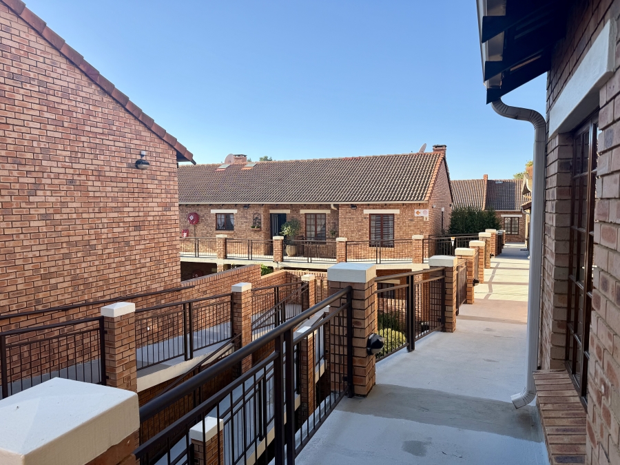 2 Bedroom Property for Sale in Equestria Gauteng